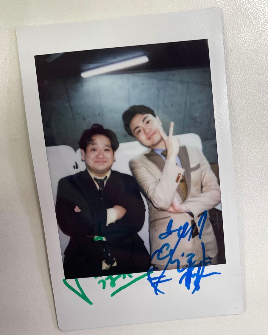 吉本の若手芸人 #ゼロカラン サイン入りチェキを1名様にプレゼント