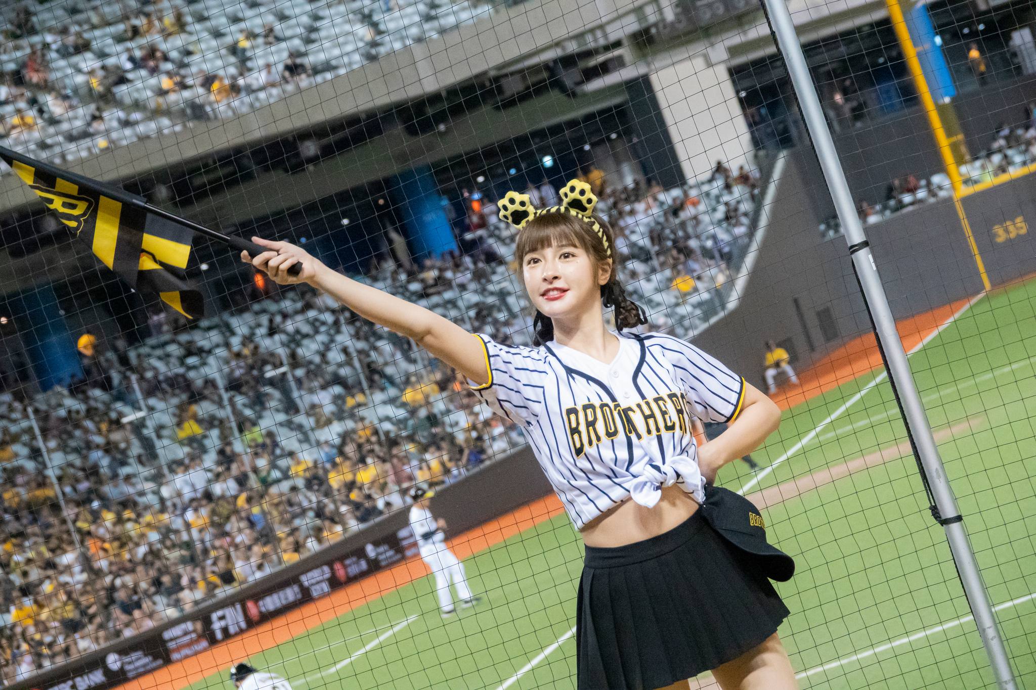 ぴったりユニフォームで、陳子豪応援!! 峮峮 （ちゅんちゅん