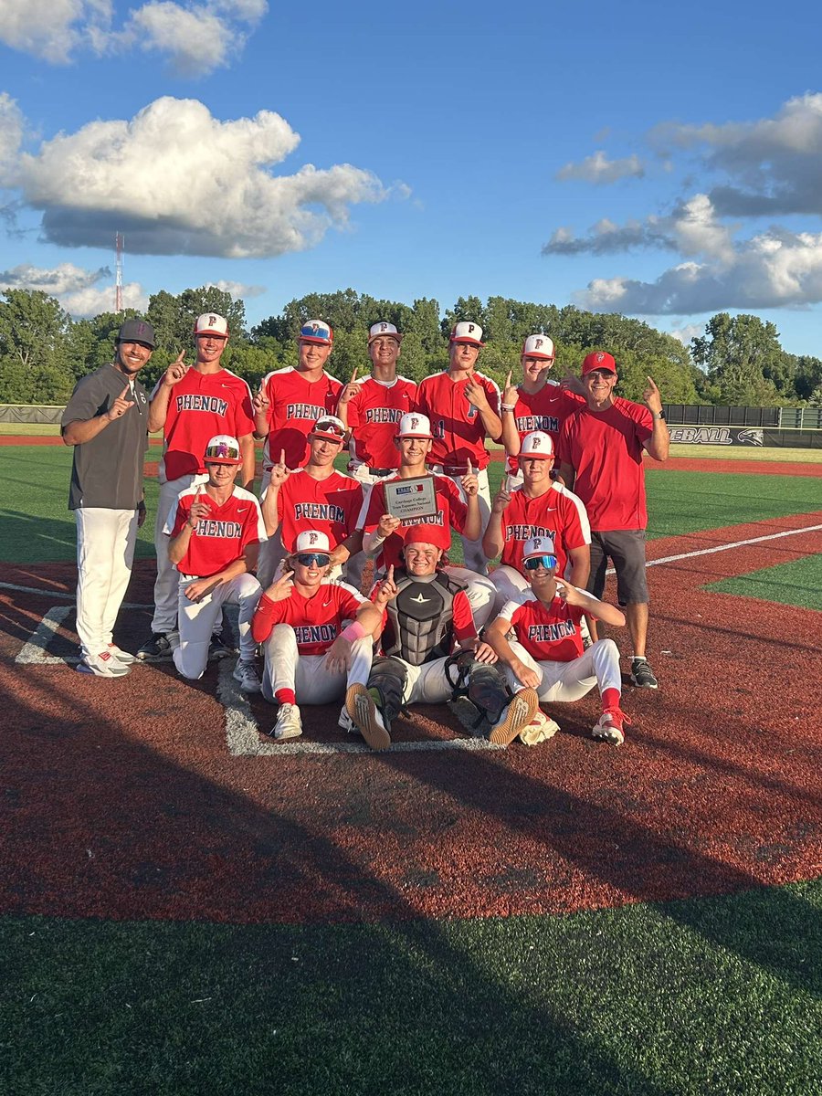 ALeadley3's tweet image. Phenom Illinois 15u and I won the Carthage College Team Exposure National Tournament. Shout to all of your coaches and teammates for the great performance this weekend.@Phenom_Illinois