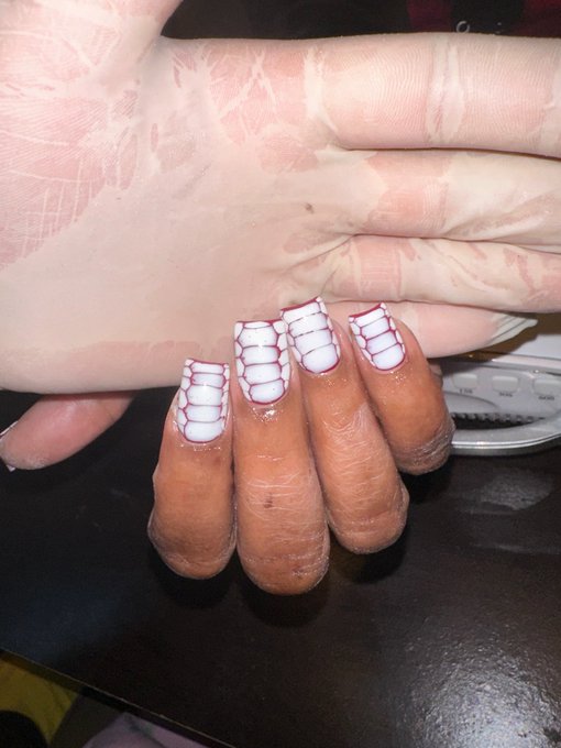 Oh nothing .. just leaving some of my work on your TL ❤️&zwj;🔥(252 ladies) RT for a discounted FULLSET 💓<a href="/tag/nailtech"class="tags"><span>#nailtech</span></a><a href="/tag/abstractartist"class="tags"><span>#abstractartist</span></a><a href="/tag/252nails"class="tags"><span>#252nails</span></a>