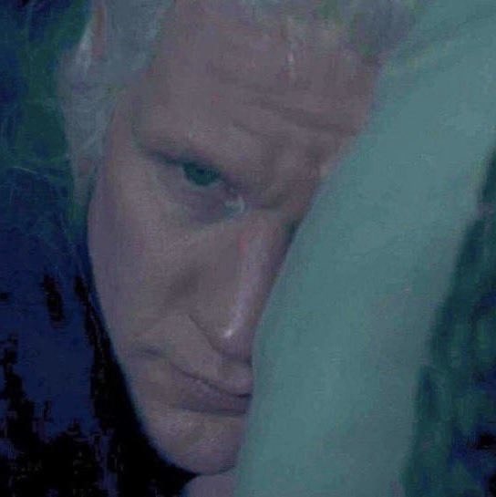 SPIDEYPROTECT's tweet image. Daemon quando disse " um filho por um filho" / daemon depois q brigou com rhaenyra 

#HouseOfTheDragon