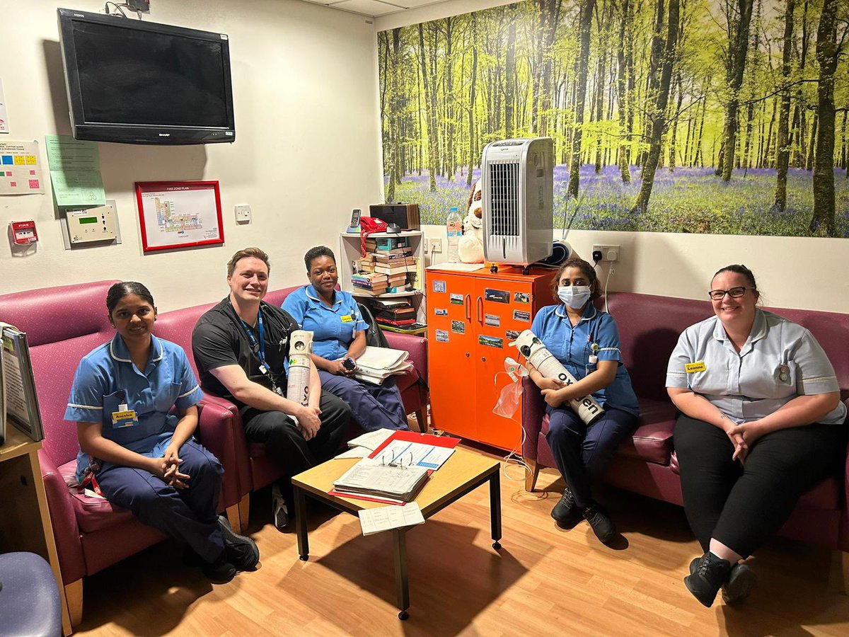 Richard Harlow (@richardharlow16) on Twitter photo 🌙 Last night, our dedicated night <a href="/GWH_NHS/">Great Western Hospitals NHS Foundation Trust</a> nursing staff received vital training on Oxygen Cylinder operation, courtesy of the Hospital @ night and Outreach teams. Ensuring patient safety and care 24/7 <a href="/NOrF_CCO_RRS/">NOrF</a> <a href="/ResusCouncilUK/">Resuscitation Council UK</a> 🌙 Last night, our dedicated night <a href="/GWH_NHS/">Great Western Hospitals NHS Foundation Trust</a> nursing staff received vital training on Oxygen Cylinder operation, courtesy of the Hospital @ night and Outreach teams. Ensuring patient safety and care 24/7 <a href="/NOrF_CCO_RRS/">NOrF</a> <a href="/ResusCouncilUK/">Resuscitation Council UK</a>