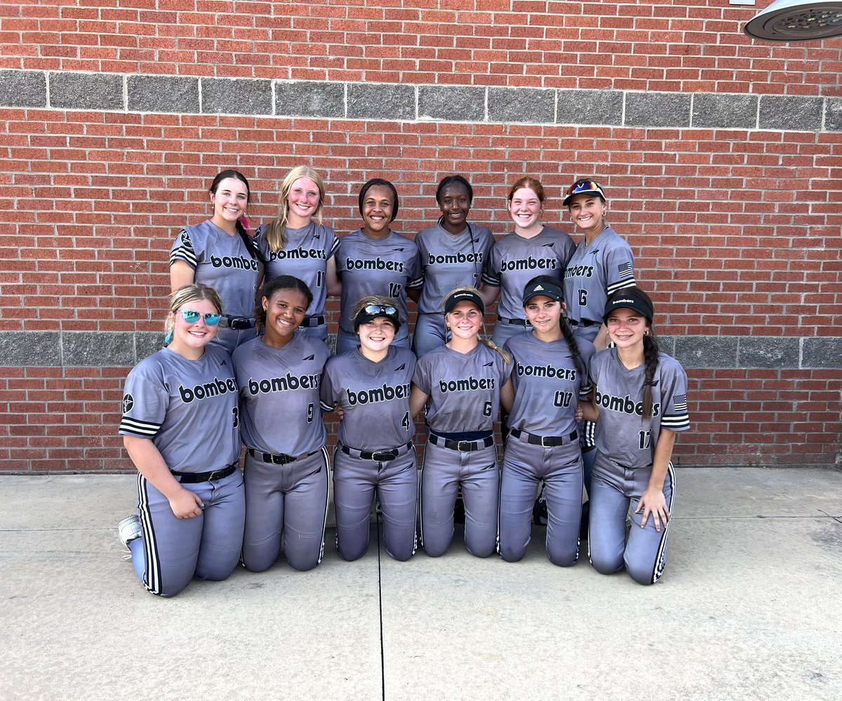 This group went 4-0 today to win the Bullet Showcase tournament. Big time grind in the heat but all 12 girls contributed to our success and showed grit and selflessness - all things we demand day in and day out. Good time to be hitting a peak. Next up: Colorado💥