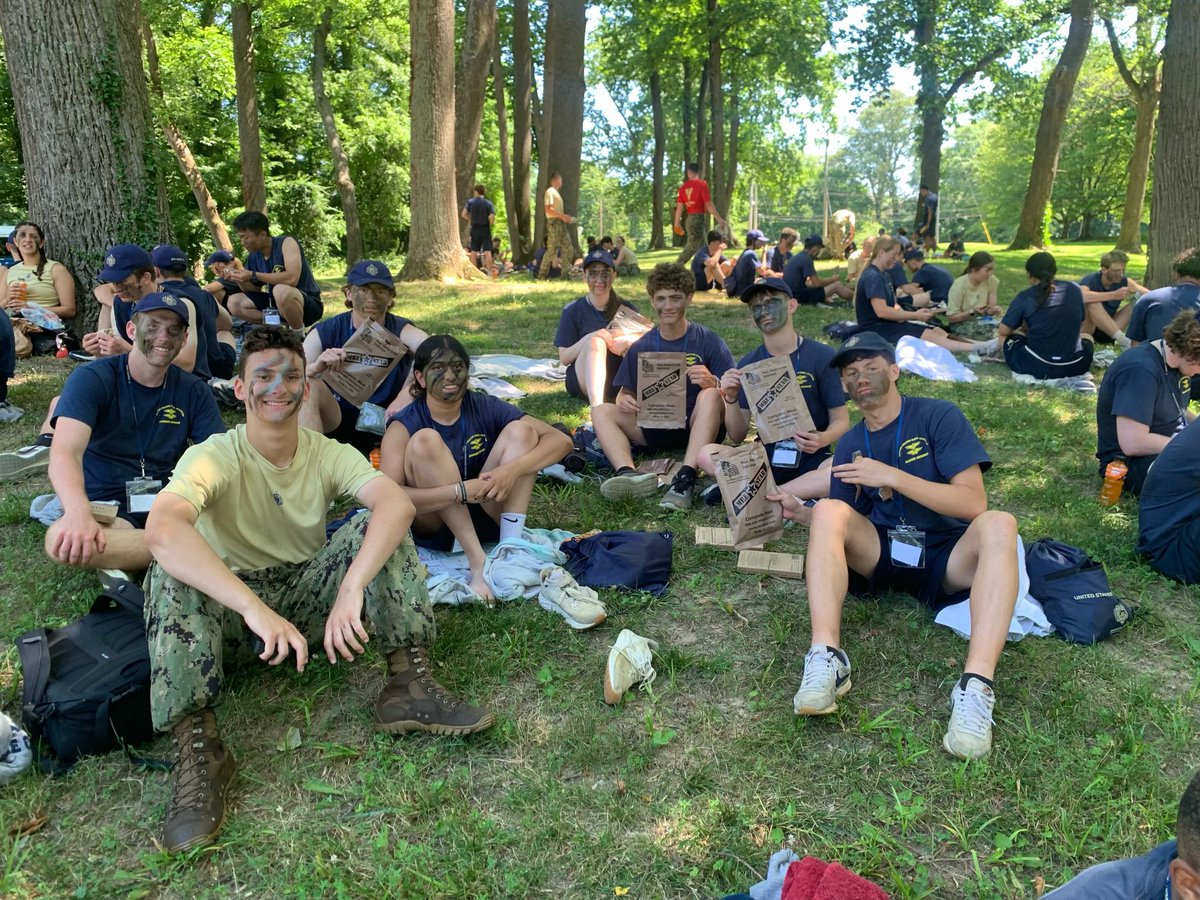 Spent the week at the Naval Academy. Thanks #hearties. Part of the reason I was selected for the summer program was my experience helping at HFR a few years back. I couldn’t have done it without yall. Now gotta work on getting that appointment.  <a href="/erinkrakow/">Erin Krakow</a> <a href="/brbird/">Brian Bird</a>