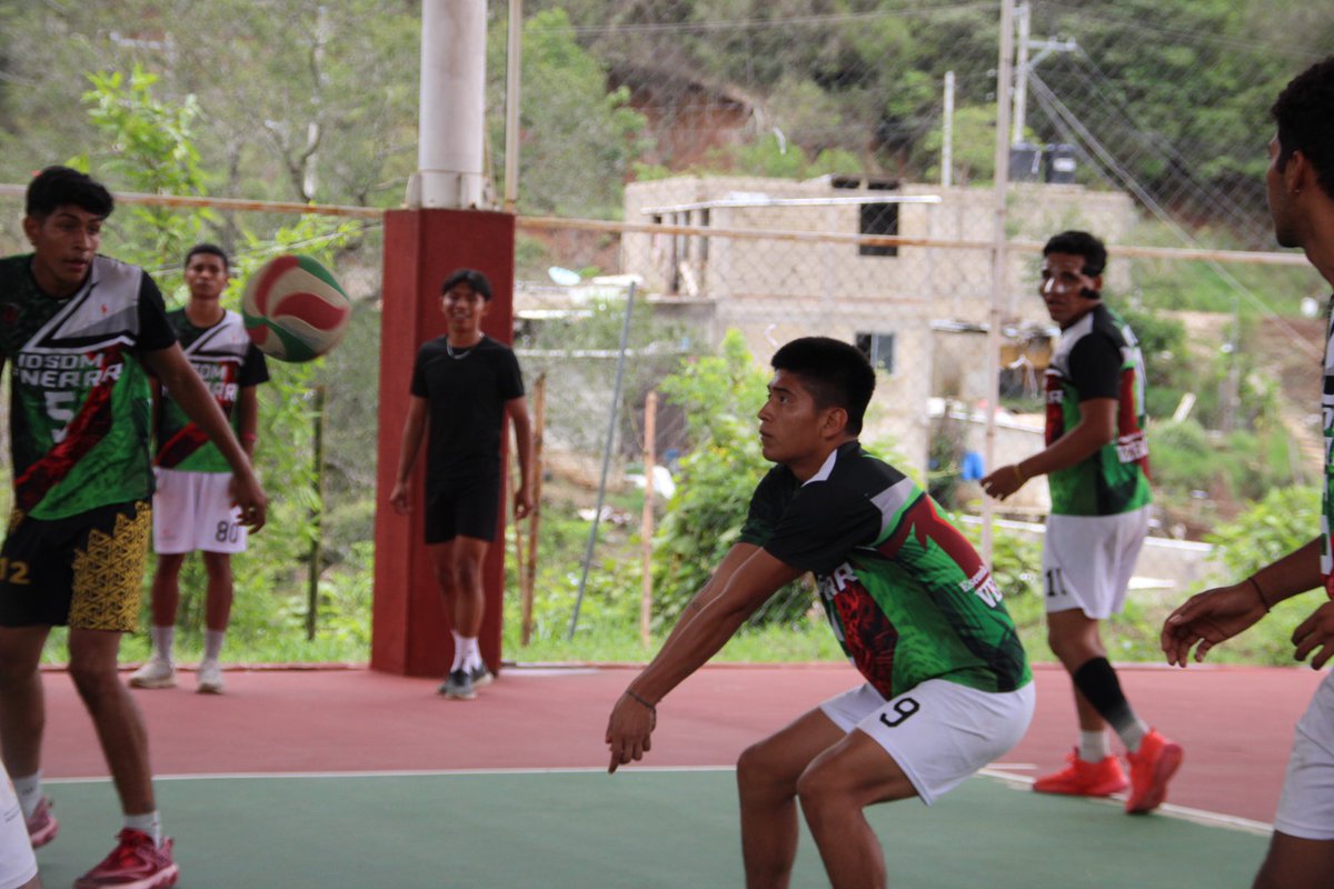 Concluye exitosamente torneo relámpago de voleibol en IDSDM💚🐆