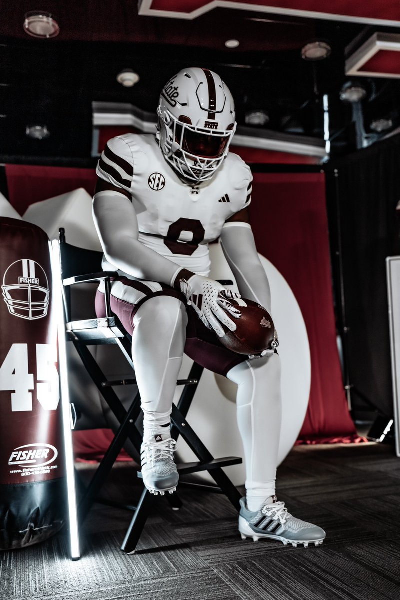 protecthebrand's tweet photo. State what y’all think👀 #HailState 🐶🐶 https://t.co/pevekKcEDr