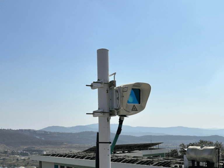 trans_celestial's tweet photo. For more than a year, CENTAURIs have been powering a mountain-side university in Maharashtra, India! 🇮🇳

Dive into the case study here 👉 
https://t.co/WyEuQepWyO

#Connectivityforall #India #LaserComms #Transcelestial https://t.co/RSkobjKsKd