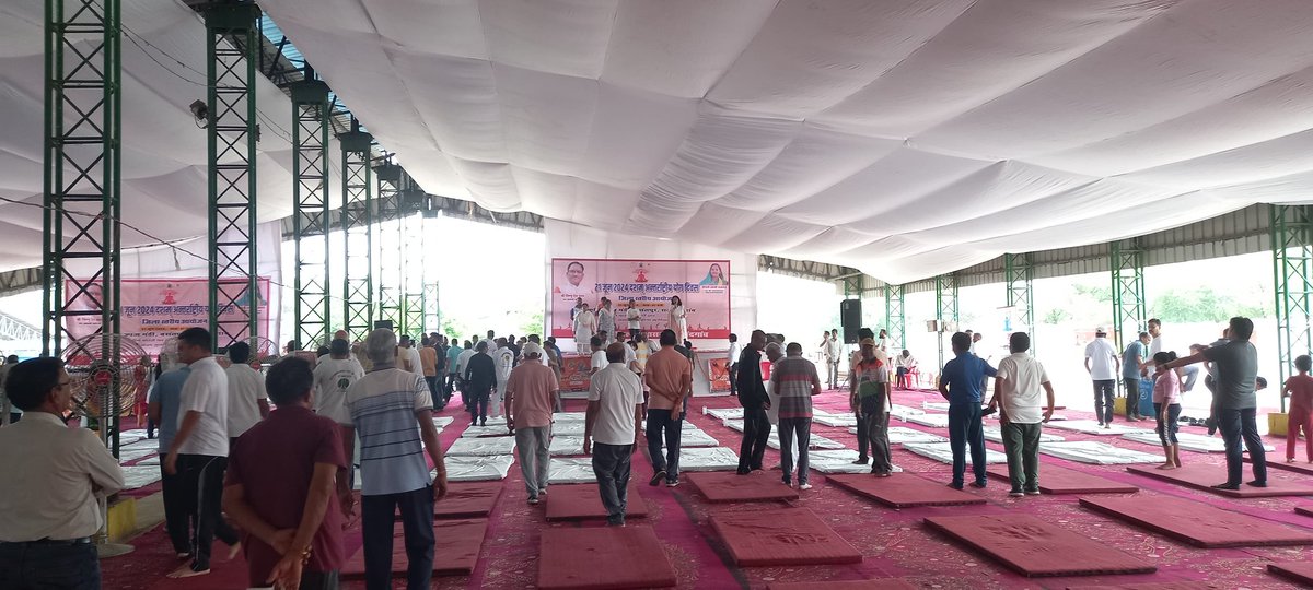 NSS UNIT DIGVIJAY COLLEGE RJN (C.G.) (@nssdmvrjn) on Twitter photo #21_june_2024
#InternationalDayofYoga24
<a href="/nssdmvrjn/">NSS UNIT DIGVIJAY COLLEGE RJN (C.G.)</a> स्वयंसेवी योग शिविर में हुए सम्मिलित।
<a href="/MoHFW_INDIA/">Ministry of Health</a> <a href="/HealthCgGov/">Health Department CG</a> <a href="/RajnandgaonDist/">Rajnandgaon</a> <a href="/_NSSIndia/">NSS India</a> <a href="/NssChhattisgarh/">NSS CHHATTISGARH</a> <a href="/NSSRDBhopal/">NSS Regional Dte. MP & CG</a> #21_june_2024
#InternationalDayofYoga24
<a href="/nssdmvrjn/">NSS UNIT DIGVIJAY COLLEGE RJN (C.G.)</a> स्वयंसेवी योग शिविर में हुए सम्मिलित।
<a href="/MoHFW_INDIA/">Ministry of Health</a> <a href="/HealthCgGov/">Health Department CG</a> <a href="/RajnandgaonDist/">Rajnandgaon</a> <a href="/_NSSIndia/">NSS India</a> <a href="/NssChhattisgarh/">NSS CHHATTISGARH</a> <a href="/NSSRDBhopal/">NSS Regional Dte. MP & CG</a>