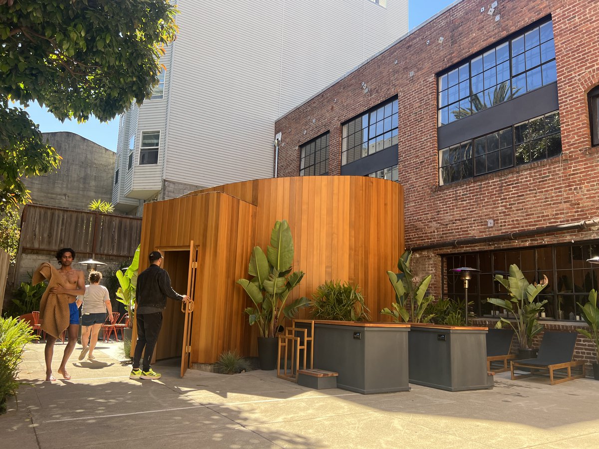 Patricia Mou tweet media