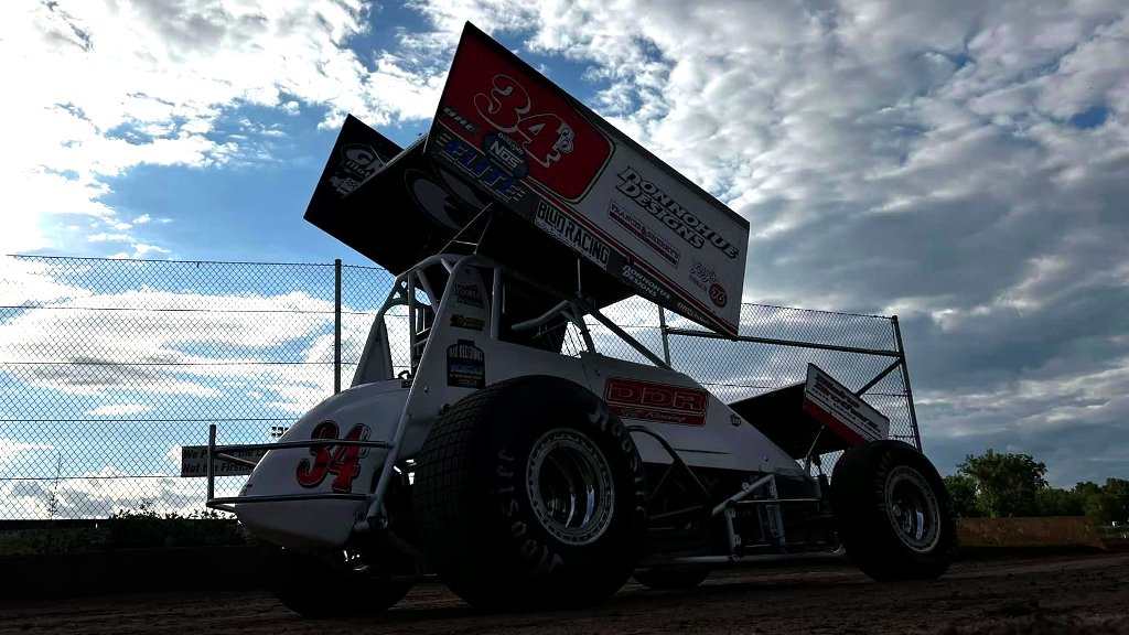 IMCA Sprint Car feature result 
💰1,000 to-win 

🏁 Brady Donnohue 
2⃣ Trevor Serbus 
3⃣ Mike Stien 
4⃣ Brandon Allen
5⃣ Dylan Waxdahl 

myracepass.com/events/504084/…