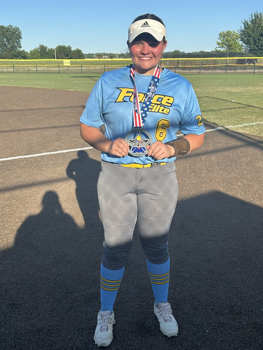 huhles2006's tweet photo. 2nd Place finish in the TopGun Gateway Showcase 18u against some great competition. 6-2 this weekend!! Batted .524 this weekend and pitched 18 innings with 1.90 ERA against top notch hitters. @cmonrovia @CoachArchibald @agoler35 @McKendreeSB @UIS_Softball @SoftballDown https://t.co/0WwRRgx29c