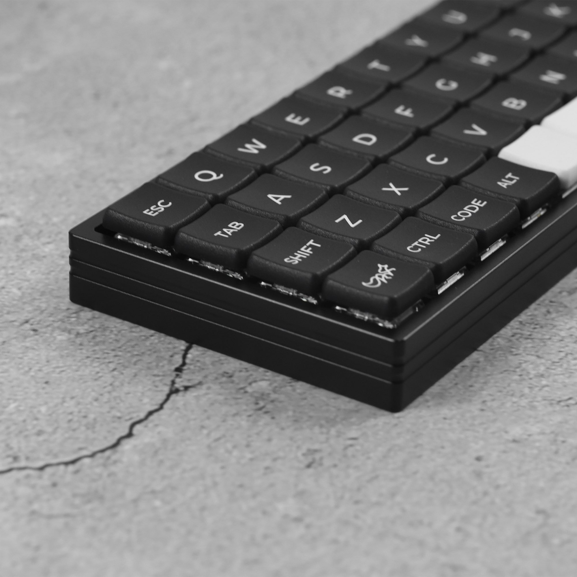 キーボード minipeg48 40%キーボードminipeg48 組み立て編｜ヤマカズ