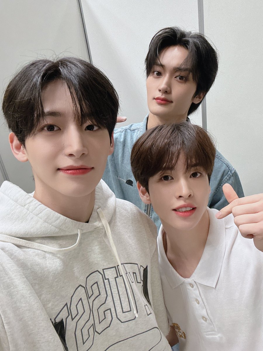 즐거웠다❤
#앨런 #정모 #원진 #민희 #태영