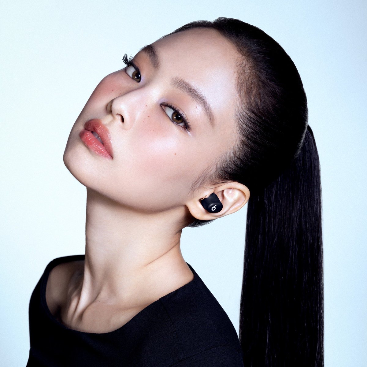 JENNIE x <a href="/beatsbydre/">Beats by Dre</a> 

#JENNIE #OA #beatsbydre