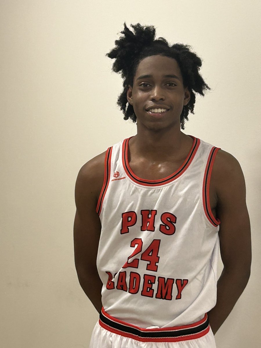 PGDmercer13's tweet image. Nasir Green Unsigned Senior
The 6’5 wing was more than impressive this weekend! Showing his versatility on both ends of the floor dribbling, defending, shooting, facilitating, hustling etc Green was showcasing everything! 
Avgs
9 ppg 8 rpg 2 apg 1 spg 1 bpg 
@thegoat1367