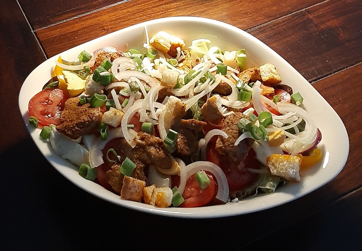 butschibei's tweet photo. Feierabendsalat.... https://t.co/MmlxzuLZDv