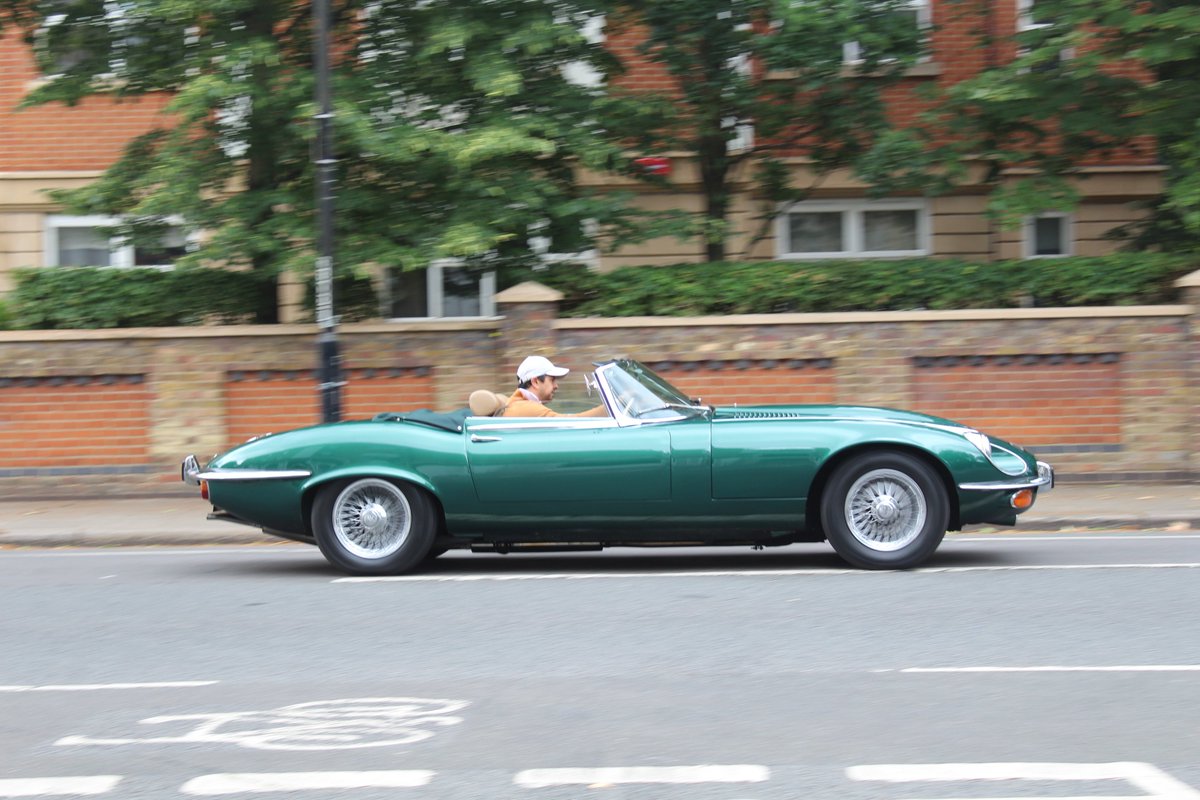 OctaneJames's tweet photo. Bit of a cheat this, but this was technically a #sundayspot. It was a Southside Hustle attendee, but snapped a good few miles away some time later. Love the E-types pencil-like elegance in profile. https://t.co/FiFIuFxKUz