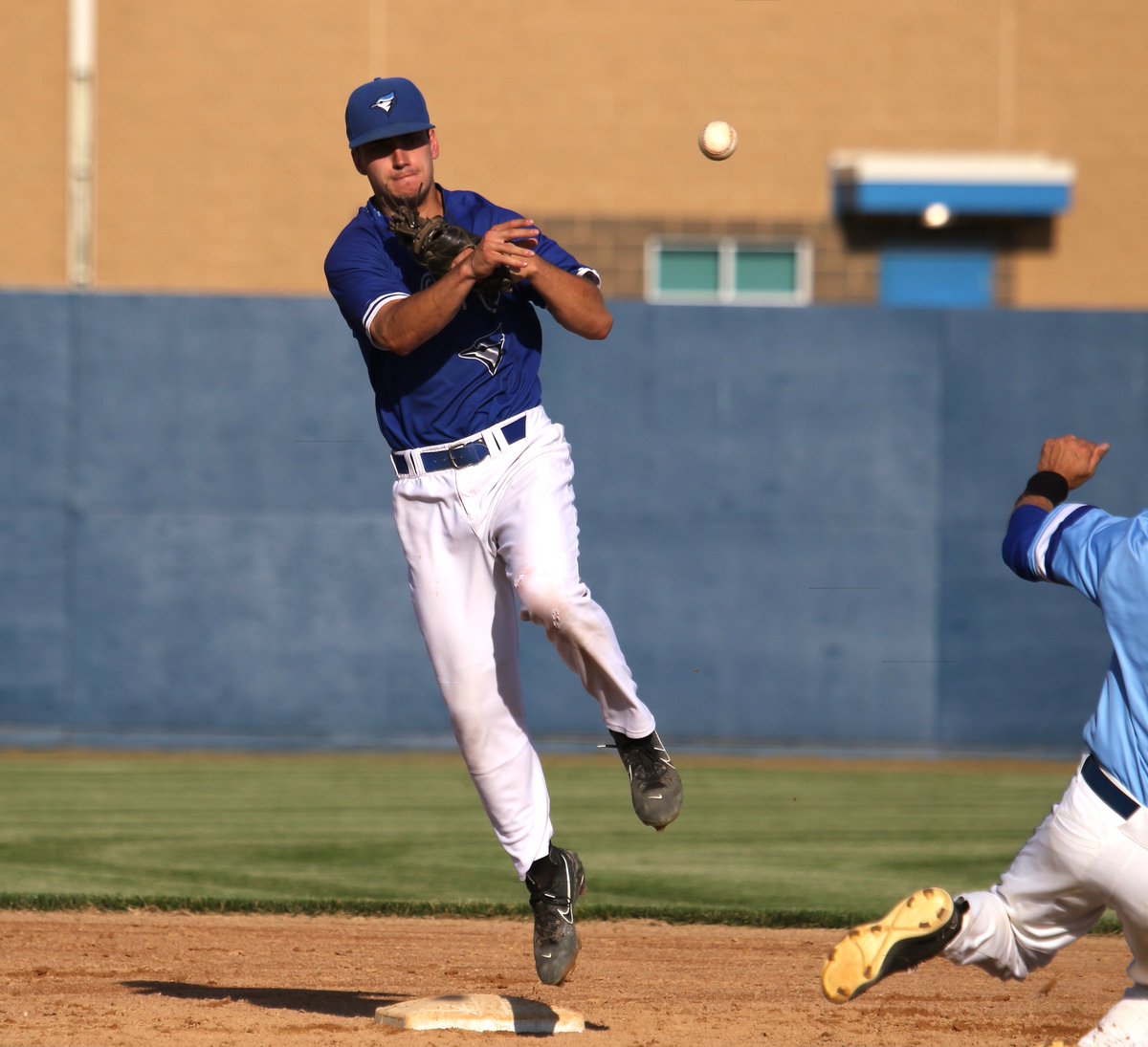 Kovar_HJsports's tweet image. AMATEUR BASEBALL: Veterans deliver for Waconia in huge win over Plato #HJSports #CRVL
herald-journal.com/articles/crvl-…