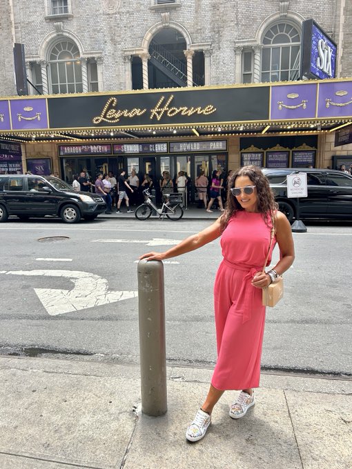 Always something magical ✨ about Broadway nights, even as a New Yorker. Lena Horne Theatre and SIX did<a href="/tag/nyc"class="tags"><span>#nyc</span></a><a href="/tag/broadwaymagic"class="tags"><span>#broadwaymagic</span></a>