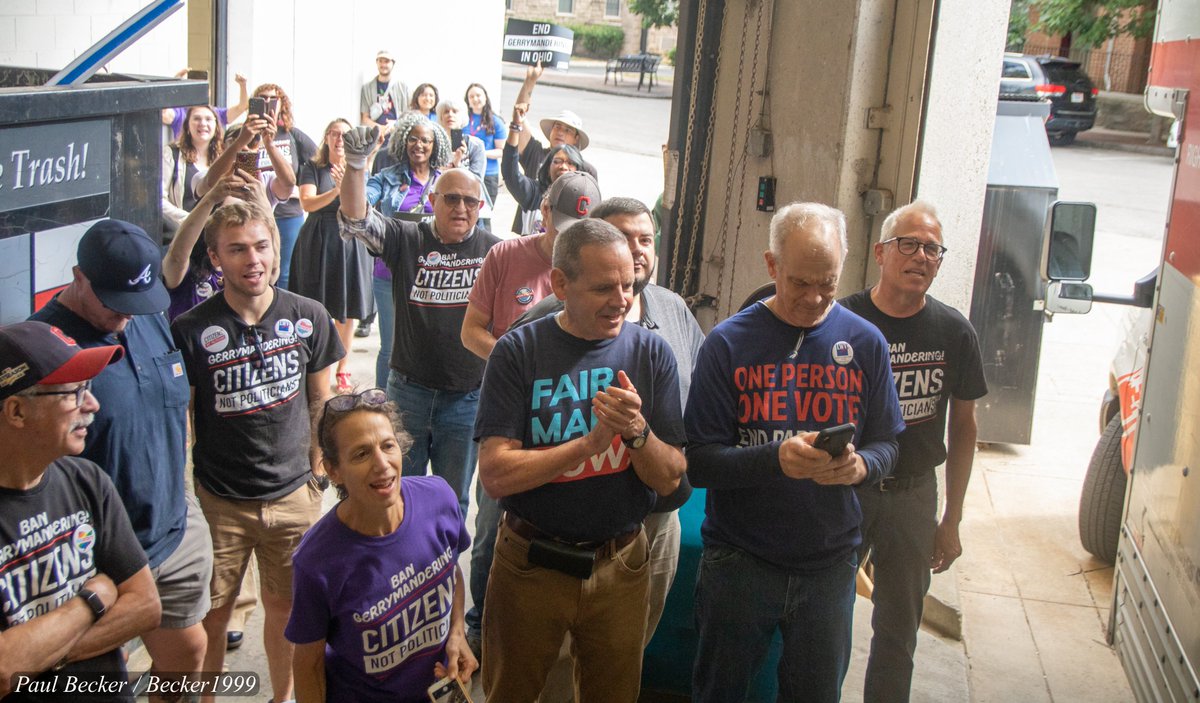 Common Cause in Connecticut (@commoncauseinct) on Twitter photo S/O to our friends <a href="/CommonCauseOhio/">Common Cause Ohio</a> on collecting more than 731,000 signatures for their campaign to create an independent citizens redistricting commission.
Ohio is one step closer to ending gerrymandering! S/O to our friends <a href="/CommonCauseOhio/">Common Cause Ohio</a> on collecting more than 731,000 signatures for their campaign to create an independent citizens redistricting commission.
Ohio is one step closer to ending gerrymandering!