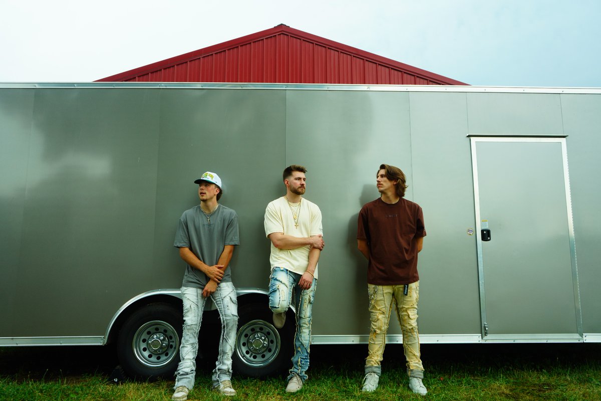 HutchDownRecords tweet media