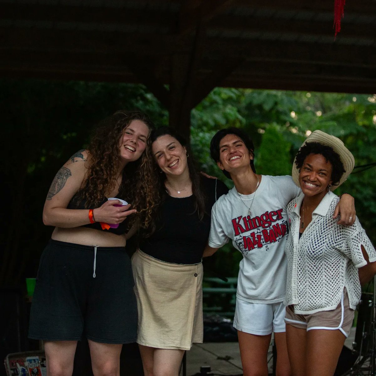 The collective is strong. Thank you to the volunteers, crew, <a href="/awburyarboretum/">Awbury Arboretum</a> ,the musicians, the vendors our sponsors and all who came to be apart. Taking some rest and recoup time and we'll see you soon fam🧃
Merit Gentile 📷