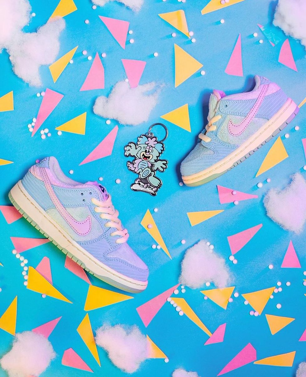 SneakerVisionz's tweet photo. Verdy x Nike SB Dunk Low "Visty" (2024) 🩵🩷💛 https://t.co/bxMz76YRki