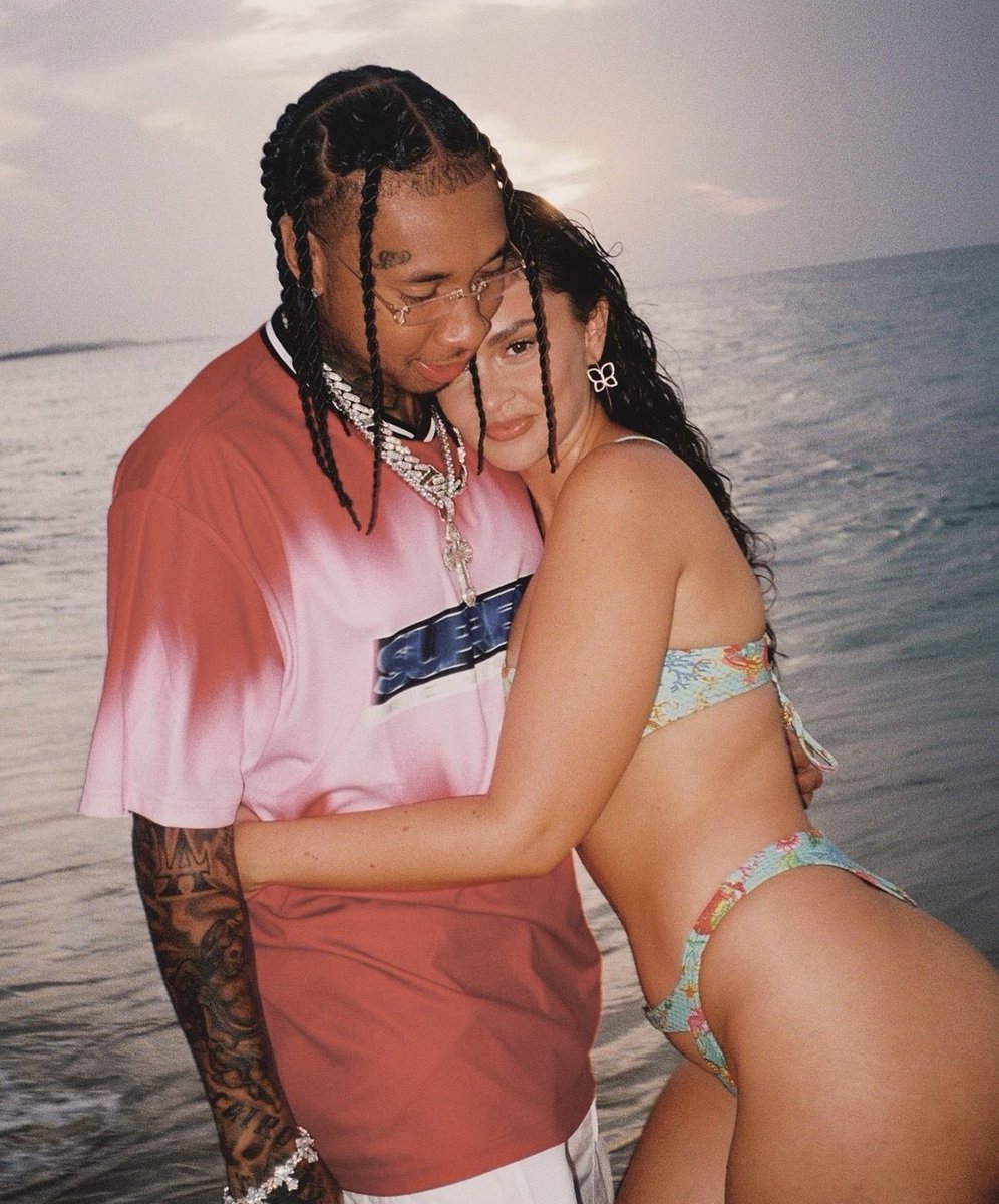 itsavibe's tweet photo. Tyga and Sabrina Claudio make their relationship public in a new post https://t.co/8FfW93fIVr