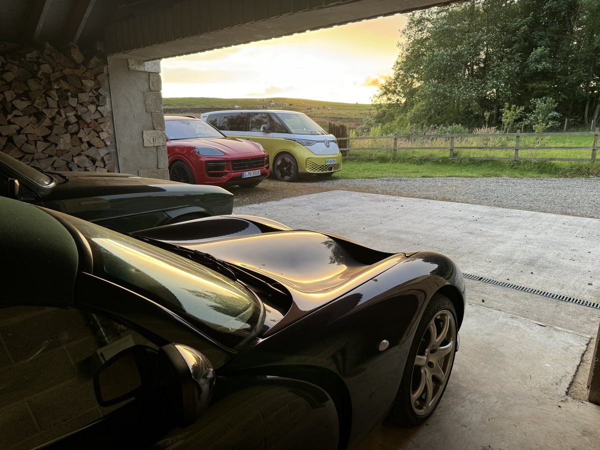 bensamuelson's tweet image. I suspect no-one has suggested this as a four-car garage before, but actually …