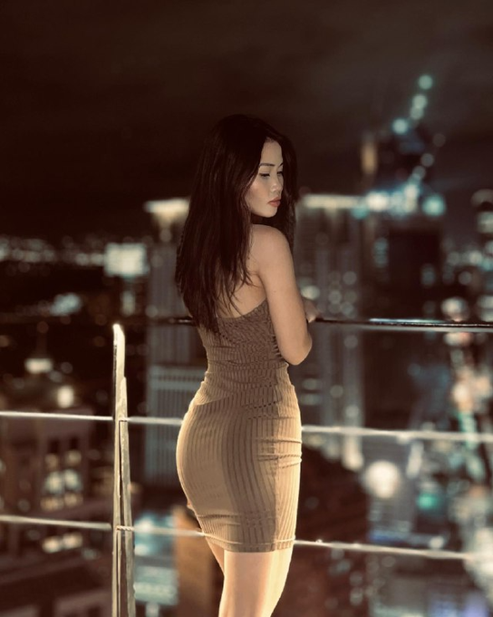 Want me to be your dinner date? 😘 https://t.co/EAuk5gjSza<a href="/tag/gymmotivation"class="tags"><span>#gymmotivation</span></a><a href="/tag/reels"class="tags"><span>#reels</span></a>