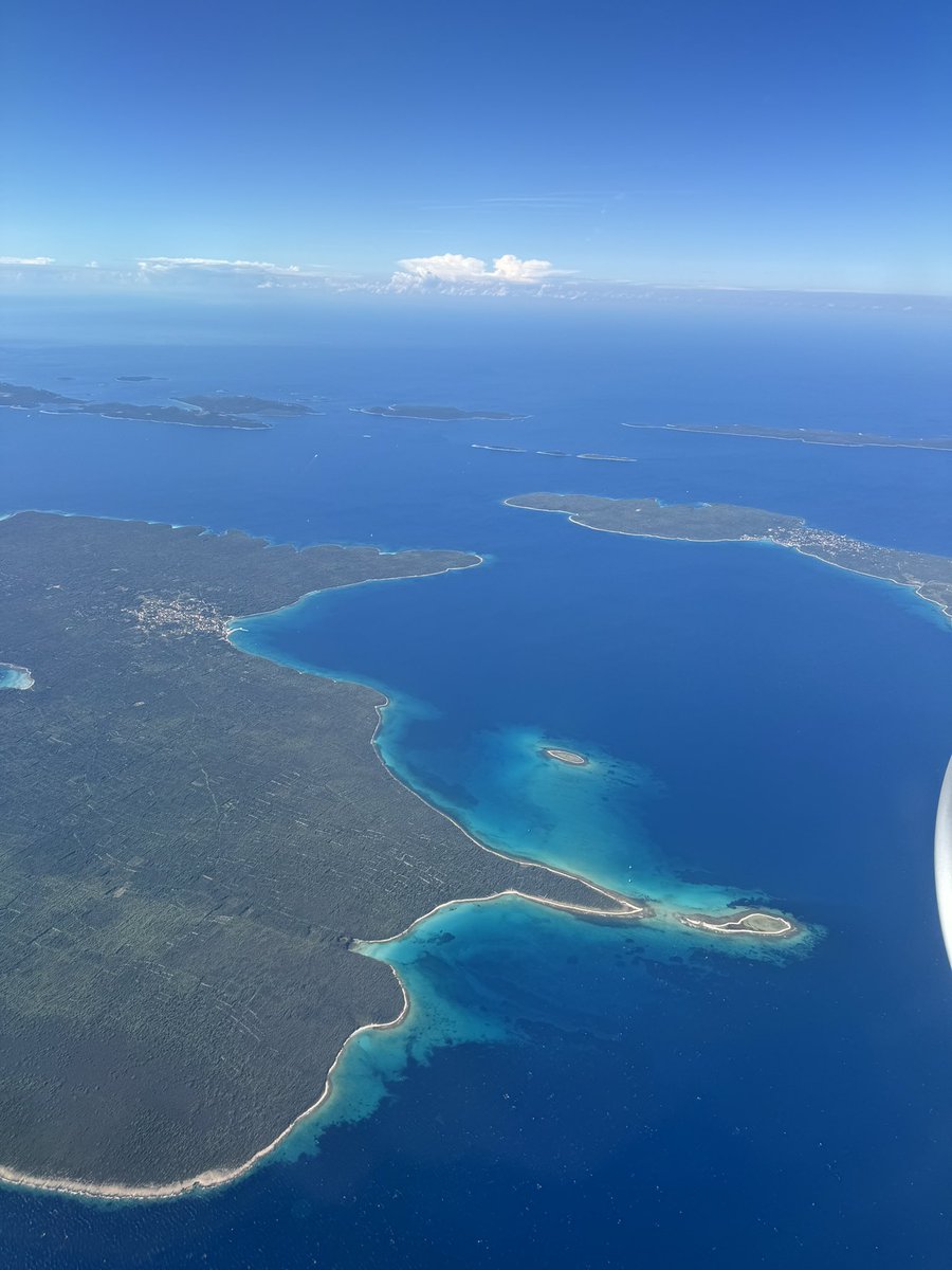 A big bounce on #BTC is coming sooner or later. 
Use this time to enjoy your life. 
I’m now in Croatia for a vacation. Happy week everyone and don’t get shaken out🏖️🚤