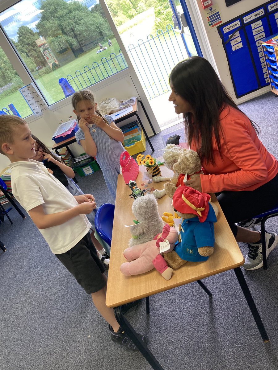 latimerprimary's tweet image. #ClassKB are learning about all the different coins we use in England. We used different coins to make the same amount. Mrs Broome’s shop was open this afternoon for the children to purchase toys. #perseverance #Latimermaths