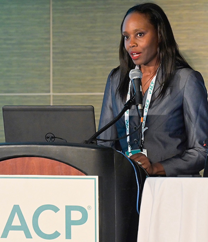 Maureen, Chinua Achebe’s daughter, wins Harvard Medical School award.