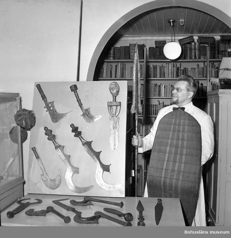 Read the blog "Colonial descriptions" by <a href="/PhotoConsortium/">PhotoConsortium</a> and gain a deeper insight into the significance of terminology and metadata in shaping our comprehension of history➡️bit.ly/3XTSZVV
#DeBias