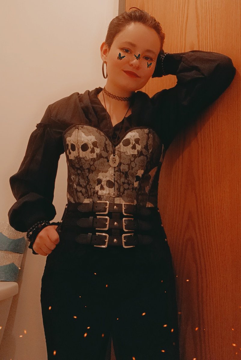 Sylus.⠀ 

ㅤㅤㅤㅤㅤㅤHappy Munday !!

(Please don't mind my awkwardness)