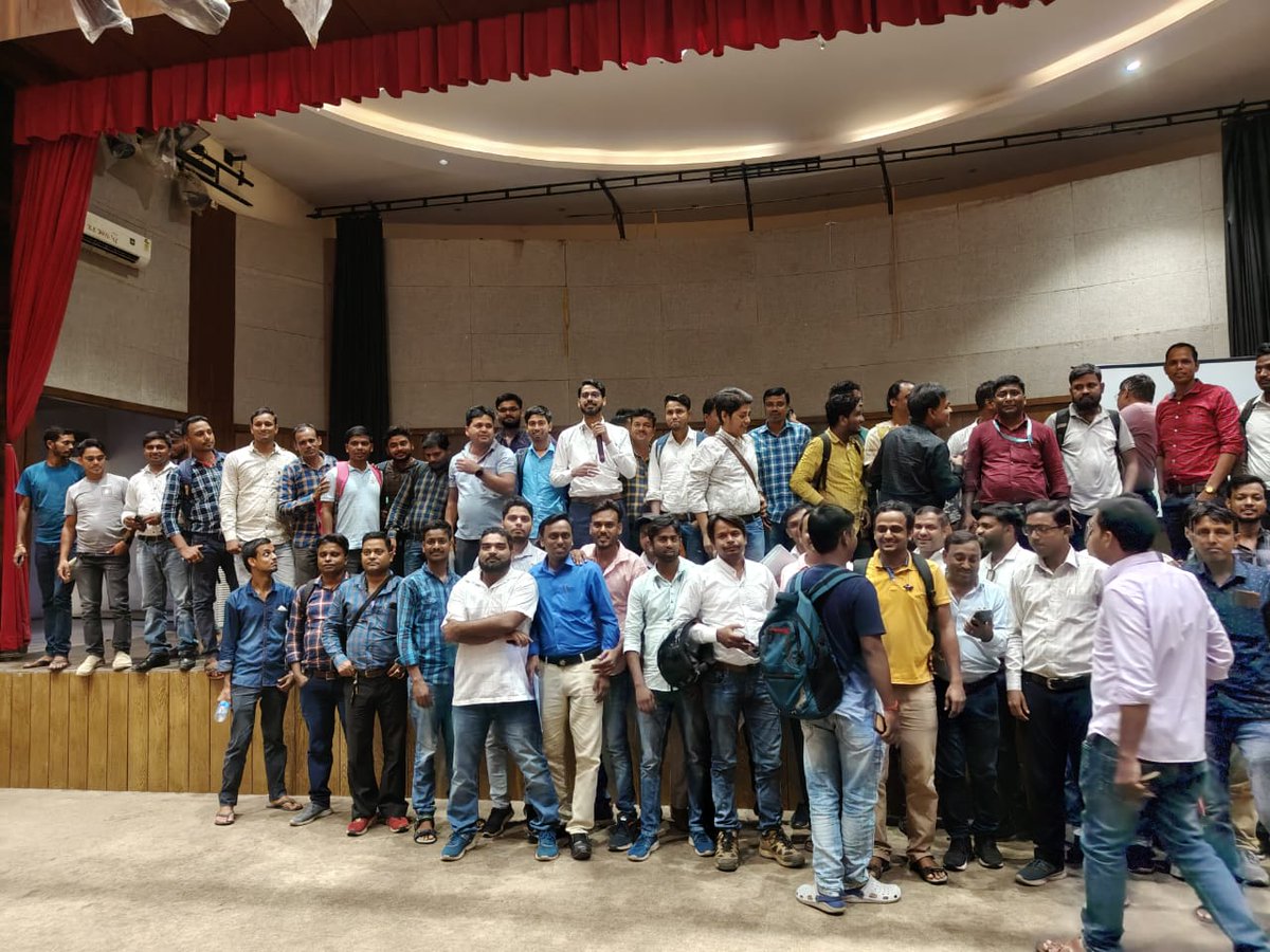 One Day Training for e-Panchayat vle at New Town Hall Dhanbad with the Presence of DDC Sir, DPRO Sir, DPM Panchayat Raj, Both District Manager, District Incharge and all panchayat vle.
<a href="/CSCegov_/">CSCeGov</a> <a href="/CSCJharkhand/">CSC Jharkhand</a> <a href="/mopr_goi/">Ministry of Panchayati Raj, Government of India</a> <a href="/dc_dhanbad/">DC Dhanbad</a>