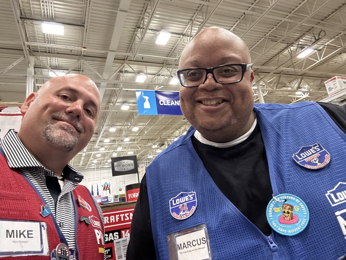Weaver (@weavkiler) on Twitter photo Shout out to Marcus for all he does every day for 1188. He and his team are unstoppable!! <a href="/DCT0813MD/">Dante Thomas</a> <a href="/BenitoKomadina/">Benito.Komadina@Lowes</a> <a href="/GallianoScott/">ScottGalliano</a> <a href="/KSaavedra1188/">Keshia Saavedra</a> <a href="/MarcusD0405/">Marcus Davis</a> Shout out to Marcus for all he does every day for 1188. He and his team are unstoppable!! <a href="/DCT0813MD/">Dante Thomas</a> <a href="/BenitoKomadina/">Benito.Komadina@Lowes</a> <a href="/GallianoScott/">ScottGalliano</a> <a href="/KSaavedra1188/">Keshia Saavedra</a> <a href="/MarcusD0405/">Marcus Davis</a>