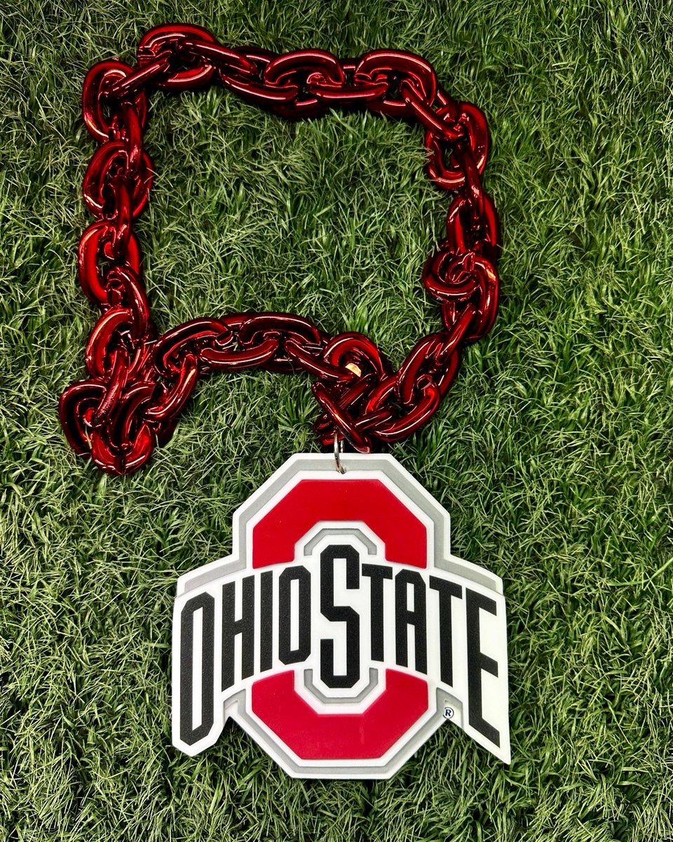 🚨 Mascot Monday 🚨 

👀 RT for a chance to win this Ohio State chain necklace! 

1️⃣ Lucky winner will be announced at 11:00 AM EST‼️

#GoBucks | <a href="/SugardaleFoods/">Sugardale Foods</a>