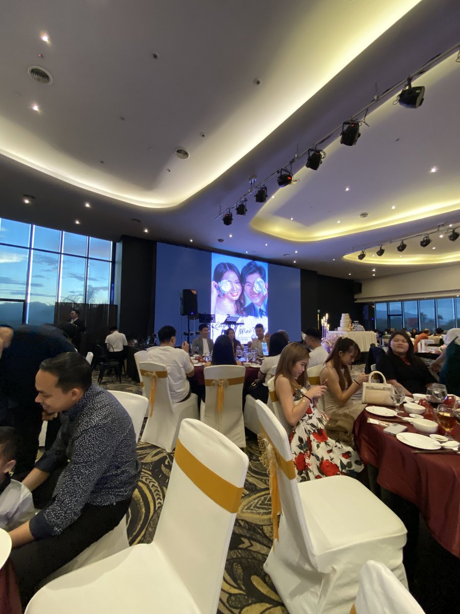 pelisahh's tweet photo. went to ipoh yesterday for shuben's friend's wedding. booked a hotel room above the wedding venue and hired a kiddocarer for 3 hours. 

sukanya KC semalam, semua activity yang dia buat dengan sofia dia update. waktu i balik bilik tu KC dah tidurkan baby. lurve ngat 🫰🏼 https://t.co/1ekoVROO0C