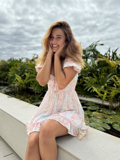 Good morning? Drop a ❤ if u love my smile
#MondayMotivation https://t.co/qCb9yzNli3