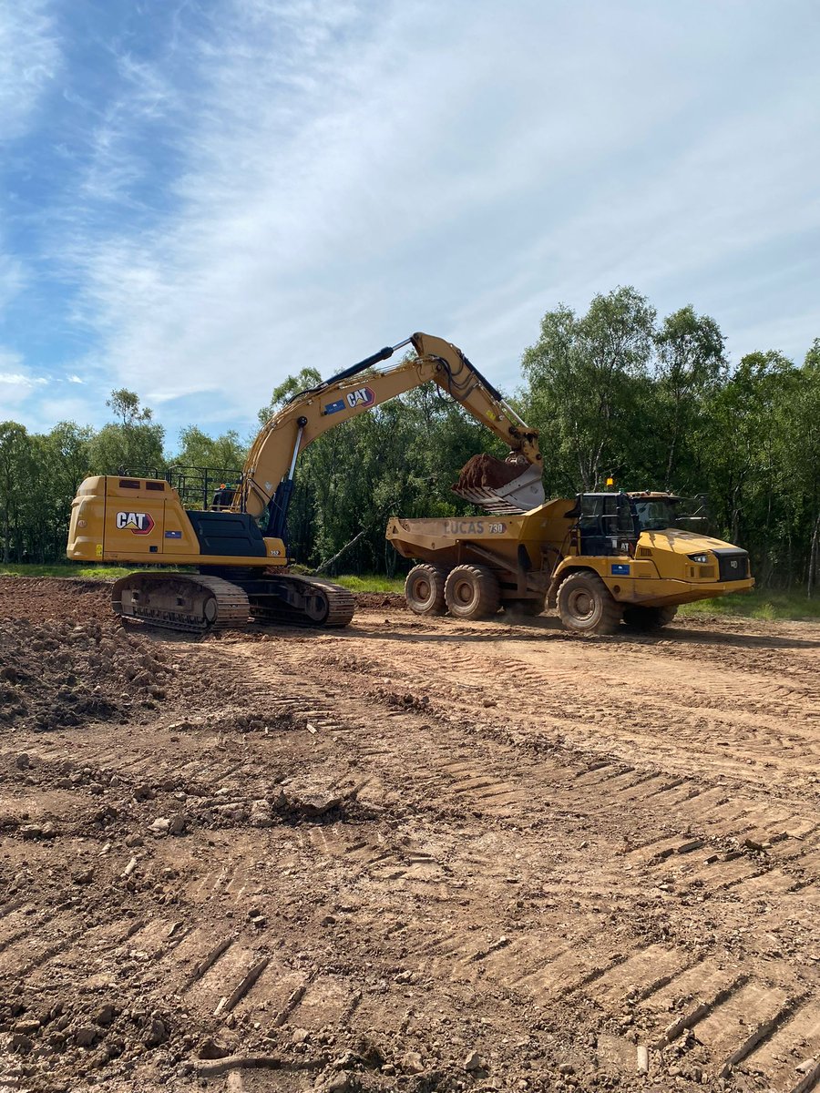 FinningNews's tweet image. Ury Estate added this Cat® Certified Used D6 VPAT to their fleet, to work alongside their Cat 352 and 730 👏

These machines are shaping a new golf course in Stonehaven, designed by Jack Nicklaus ⛳ 
#GolfCourse #UsedMachine #Caterpillar #CatMachine