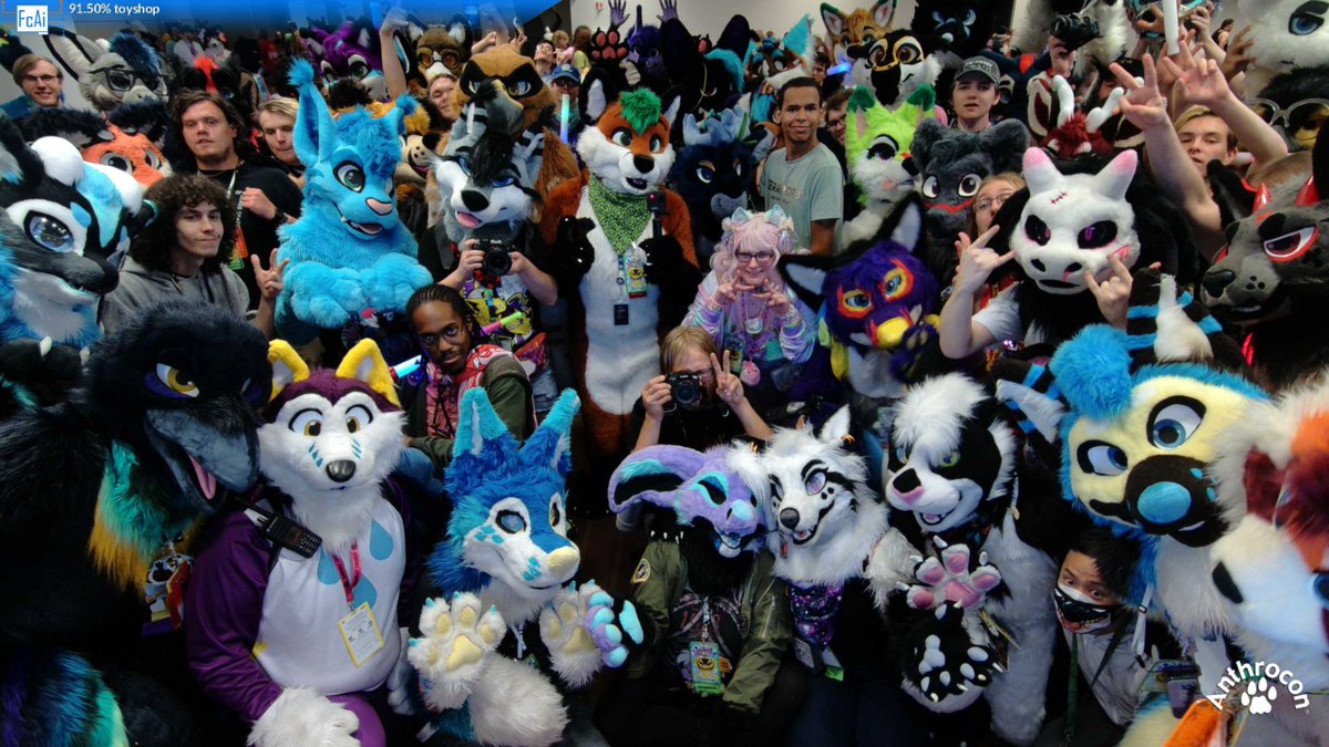 NichViaTwit's tweet photo. Thank you Anthrocon!! Hoping everyone has a safe trip back home and can't underestimate how much fun it was meeting new people and grouping up with those I knew. I'll see y'all again next time! https://t.co/1UNbempv3O