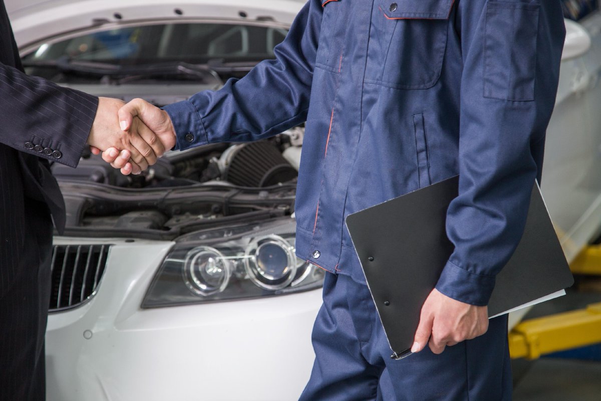 Gtrans41's tweet image. Is your car making strange noises when turning? It could be a sign of a damaged differential. Bring your vehicle to Express Transmission for a professional diagnosis and repair. #ExpressTransmission #differentialrepair #carproblems