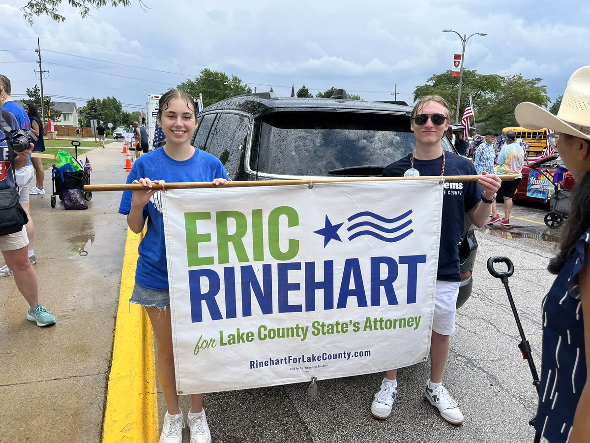 Busy day marching in mundelein and celebrating freedom with <a href="/LakeCountyHolly/">Holly Kim</a> @Carissa4LCB7 <a href="/LakeCountyDems1/">Lake County Democrats (Illinois)</a>