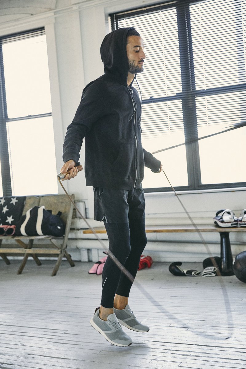 Looking for a breathable, lightweight running shoe?

Check out The Henry 👇🏻

yorkathleticsmfg.com/collections/th…

#sneakers #running #runners #athleisure