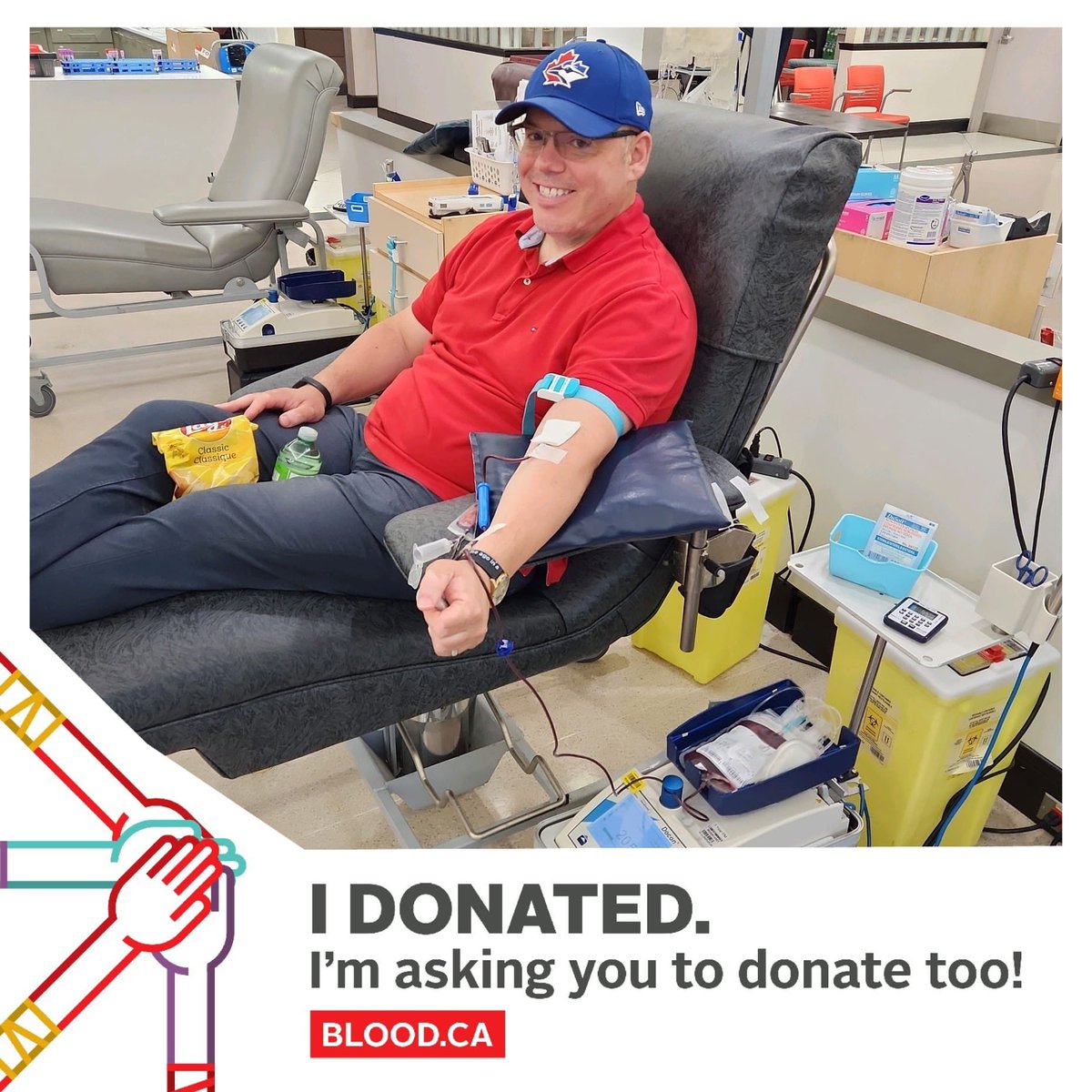 PC Peter De Quintal (@starwarscop) on Twitter photo Today, I donated blood at <a href="/CanadasLifeline/">Canadian Blood Services</a>. I’m doing my part to save lives and help towards the <a href="/TorontoPolice/">Toronto Police</a> commitment over the summer to the #SirensForLife campaign.
I’m hoping to encourage others to do the same.
The campaign runs from July 1st to Labour Day. Today, I donated blood at <a href="/CanadasLifeline/">Canadian Blood Services</a>. I’m doing my part to save lives and help towards the <a href="/TorontoPolice/">Toronto Police</a> commitment over the summer to the #SirensForLife campaign.
I’m hoping to encourage others to do the same.
The campaign runs from July 1st to Labour Day.