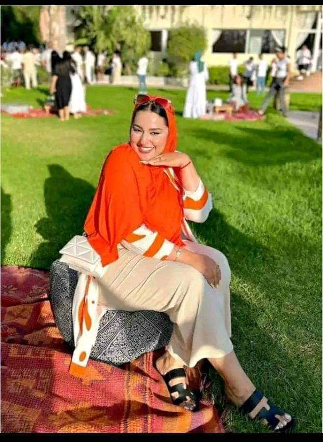 ''ه‍ناك ڪلمات تڪتب بالآصابع وأخرى تڪتب بالقلوب
الاولى .. تذوب بين السطور
والثانيةتسكن في القلوب
اڪتبوا بقلوبڪم وليس بأصابعڪم
لأن لکل إنسان بصمة. يمتاز بها عن الغير
البعض بصمتهم الصدق وٓاخرون بصمتهم العقل
لڰن الأخلاق الجميلـةتجمع جميع البصمات الرائعة .🦌🐅❣️