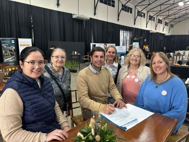 Universidad del Litoral tweet media