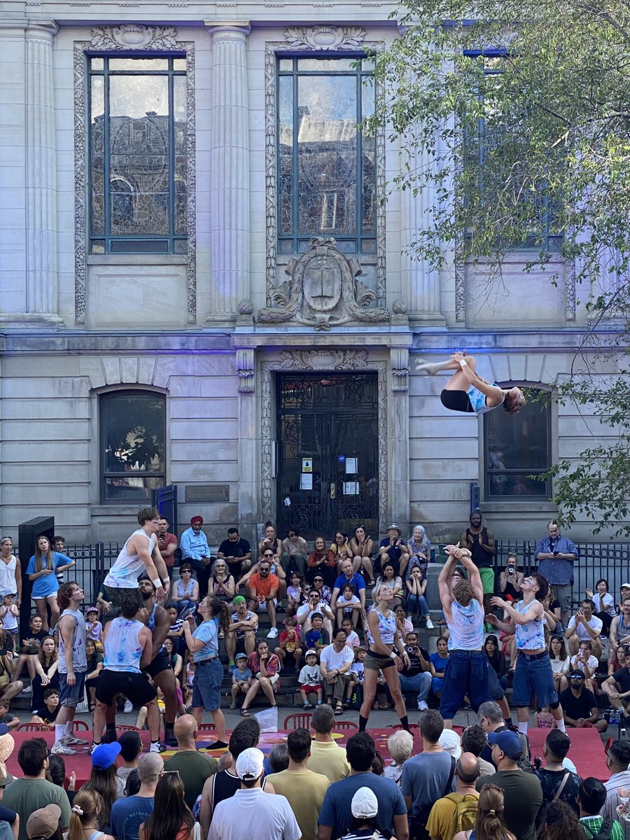 O_Lapierre's tweet photo. Anyone advocating for vibrant cities at human scale should seek inspiration by watching an outdoor contemporary circus performance in @Montreal. Streets &amp; plazas, architecture, set design, costumes, performers &amp; the public unite in perfect harmony #placemaking @mtlccirque https://t.co/vKsx4aWtac