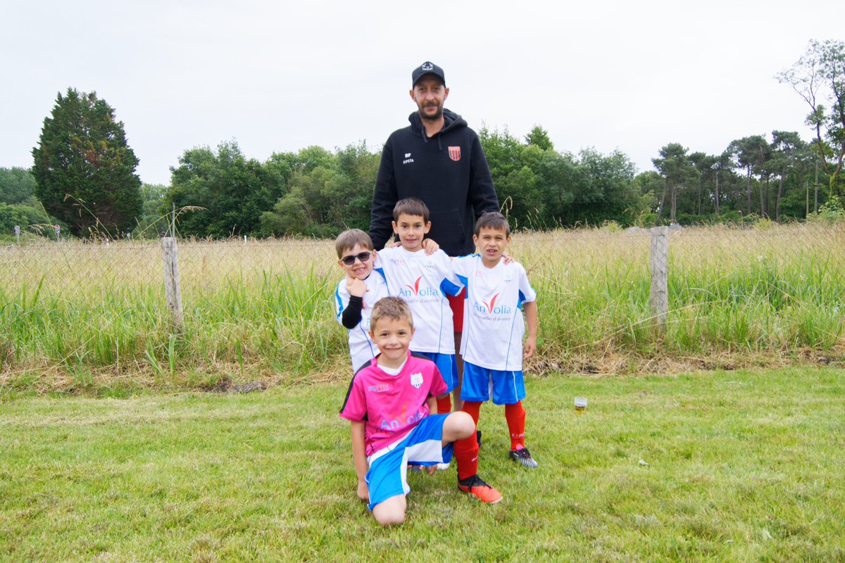 UsBazouges's tweet image. 👏 Félicitations à :

- La Suze Roëzé Football Club pour leur victoire sur le tournoi U11 !
- US Précigné Foot pour leurs victoires aux tournois U7 et U9 !

📸 @photosarthe